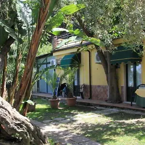 hotel-baia-delle-sirene-taormina-98039.taorminaitalyhotels.com/