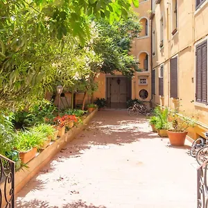 Le Di Borgo Affittacamere